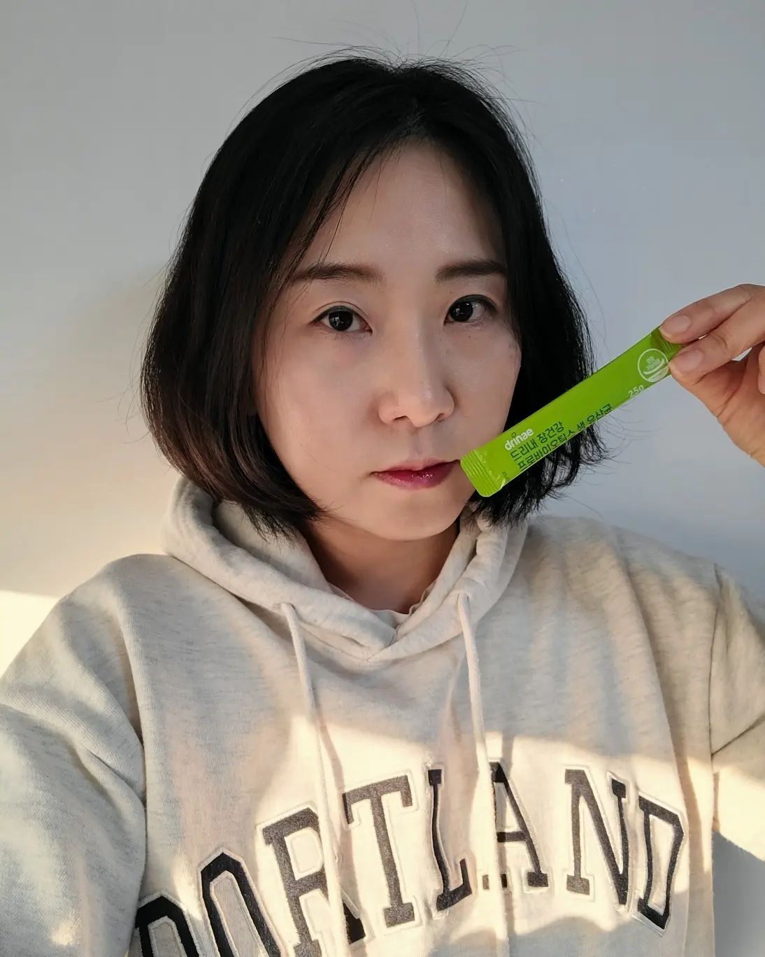 #협찬 
온가족 유산균으로 아이들과 함께 
섭취할 수 있는 가성비 좋은 유산균

하루1포로 유산균 증식은 물론 유해균 
억제까지 해주는 드리내  장건강
프로바이오틱스 생 유산균 😆

살아서 장까지! 🎶 
끝까지 살아있는 生유산균으로
보장균수 10억 CFU로 17종의 핵심
균주가 장 밸런스를 원활하게 해주며
몸에 꼭 필요한 필수영양소 7종의 
프리미엄 부원료가 함유된 유산균이래요.

하루1포, 가루형태로 손쉽게 섭취 
가능하며 맛있어서 채아,채린이도
거부감없이 잘 챙겨먹고있어요♡

★ 드리내 몰에서 10% 할인코드 입력하면
  10% 할인 받아 저렴하게 구매가능해요★

drinae_official

#드리내 #드리내유산균 #드리내장건강 
#온가족유산균 #어린이유산균 #유산균 
#유산균추천 #맛있는유산균 #신바이오틱스
#아이가잘먹는유산균 #장건강유산균