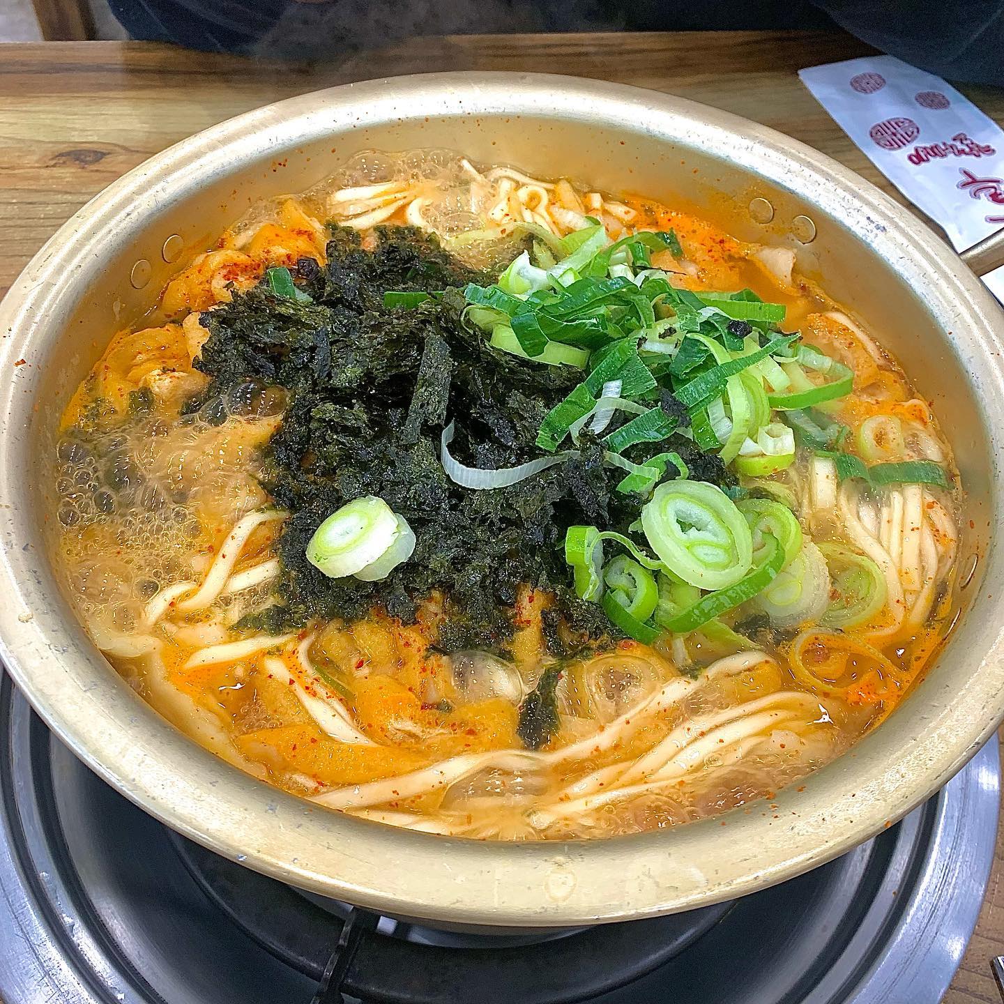 똑똑, 오늘은 뜨끈한 칼제비 어때요?