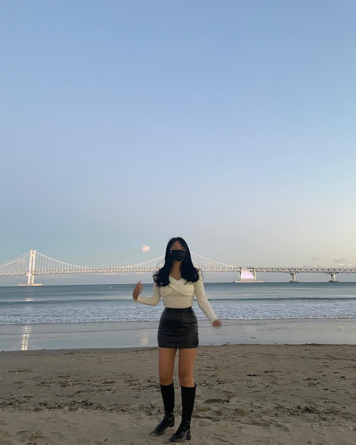 부산 바다 뿌시고 왔당 👊