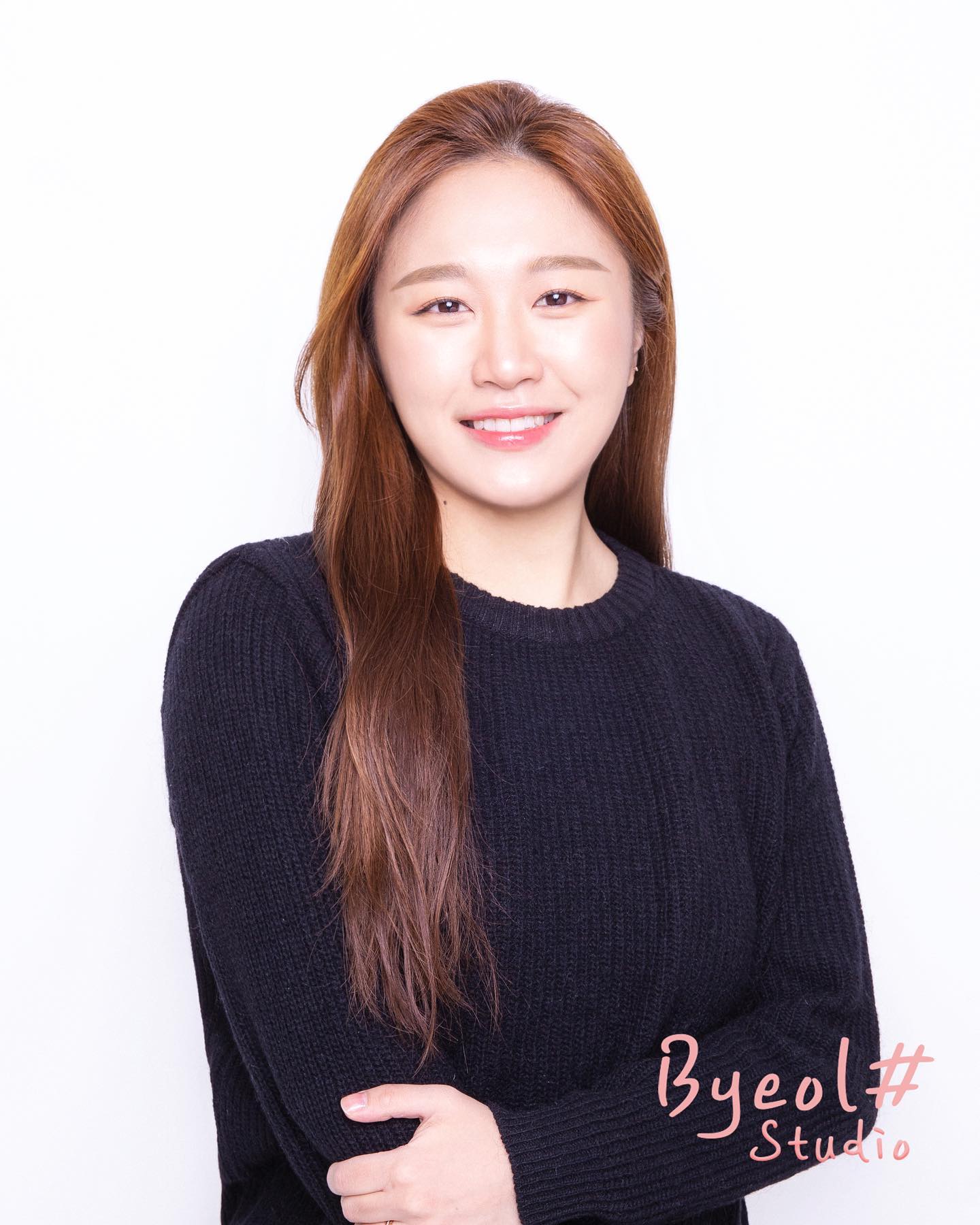 2023_증명사진_성공적

금손 🥰 작가님이 계시는 #별샵스튜디오 
마음에 쏙들게 보정해주셔서 반해버렸어요! 

화장 빈부분은 한올한올 채워주시기도 해서 감동적..♥️
올해는 여기서 증명사진&프로필사진 📸 도전해보세요!