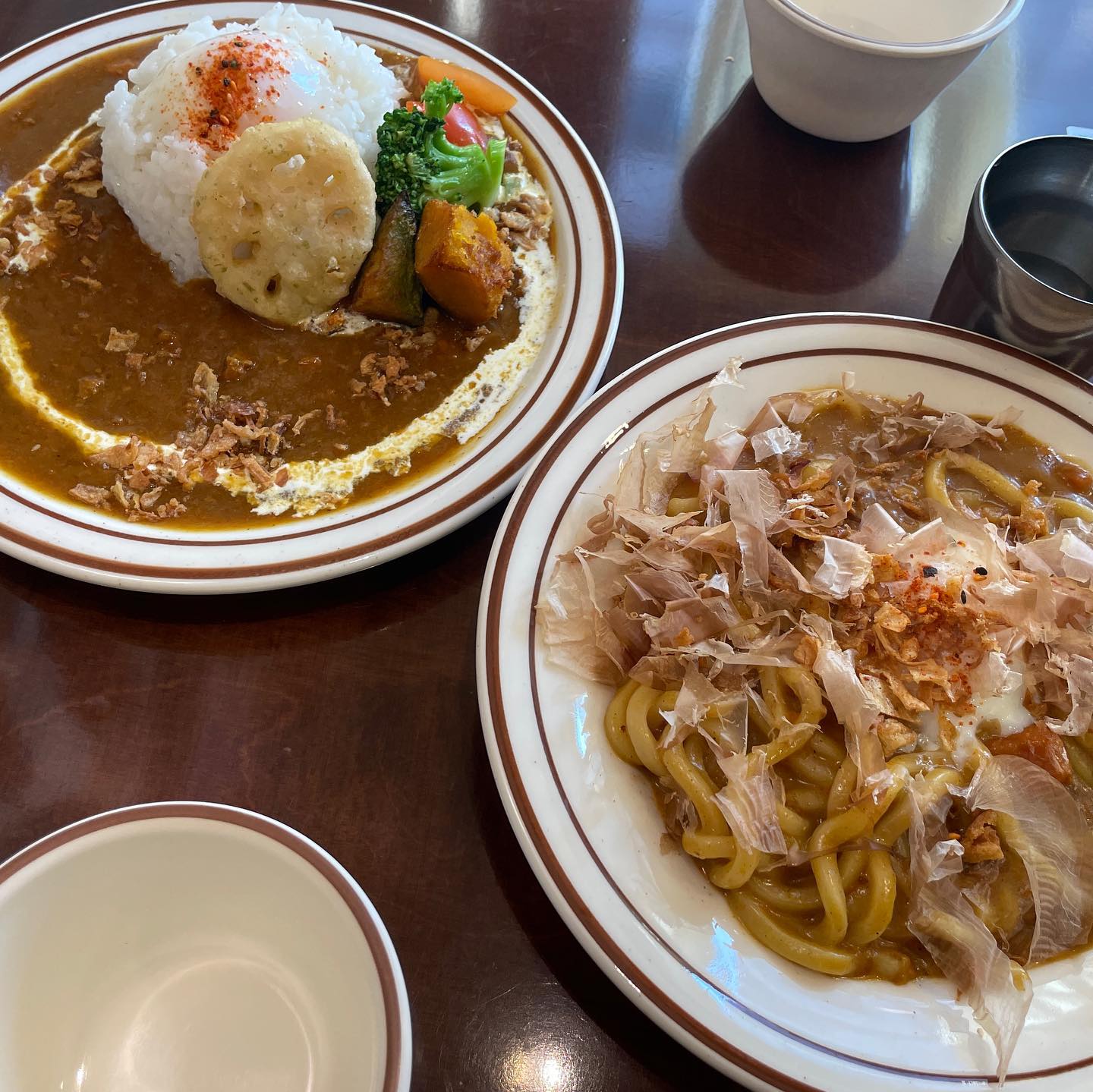 📍송리단길 매끼야

카레가 먹고 싶을 때 가면 좋을 음식점!!
비쥬얼 끝판 카페 🥹🥹
원하는 토핑도 맘대로 추가할 수 있어서 나만의 카레 쌉가능🙌

#매끼야 #송리단길 #송리단길맛집