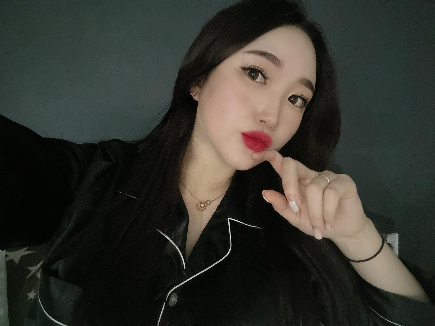 그래서 누구 이번달에 나랑 여행갈랭 ???
