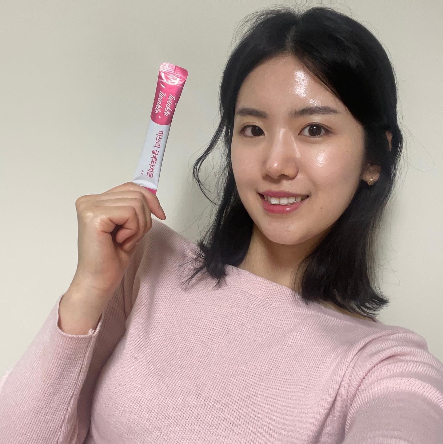 [#할인구매 ]
movita_official #글루타치온 #모비타 

달달한 사과맛 글루타치온💕
먹고 예뻐져야지~!

#먹는글루타치온 #글루타치온효능 #글루타치온분말 #맛있는글루타치온 #고순도글루타치온 #신상품나왔을땐 #08l