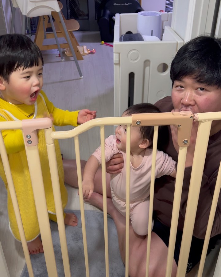 822🐭 364🐯10987🐔

왜 화장실앞에서 이러는건데🫢

#화캉스갔다가 #찍사됨