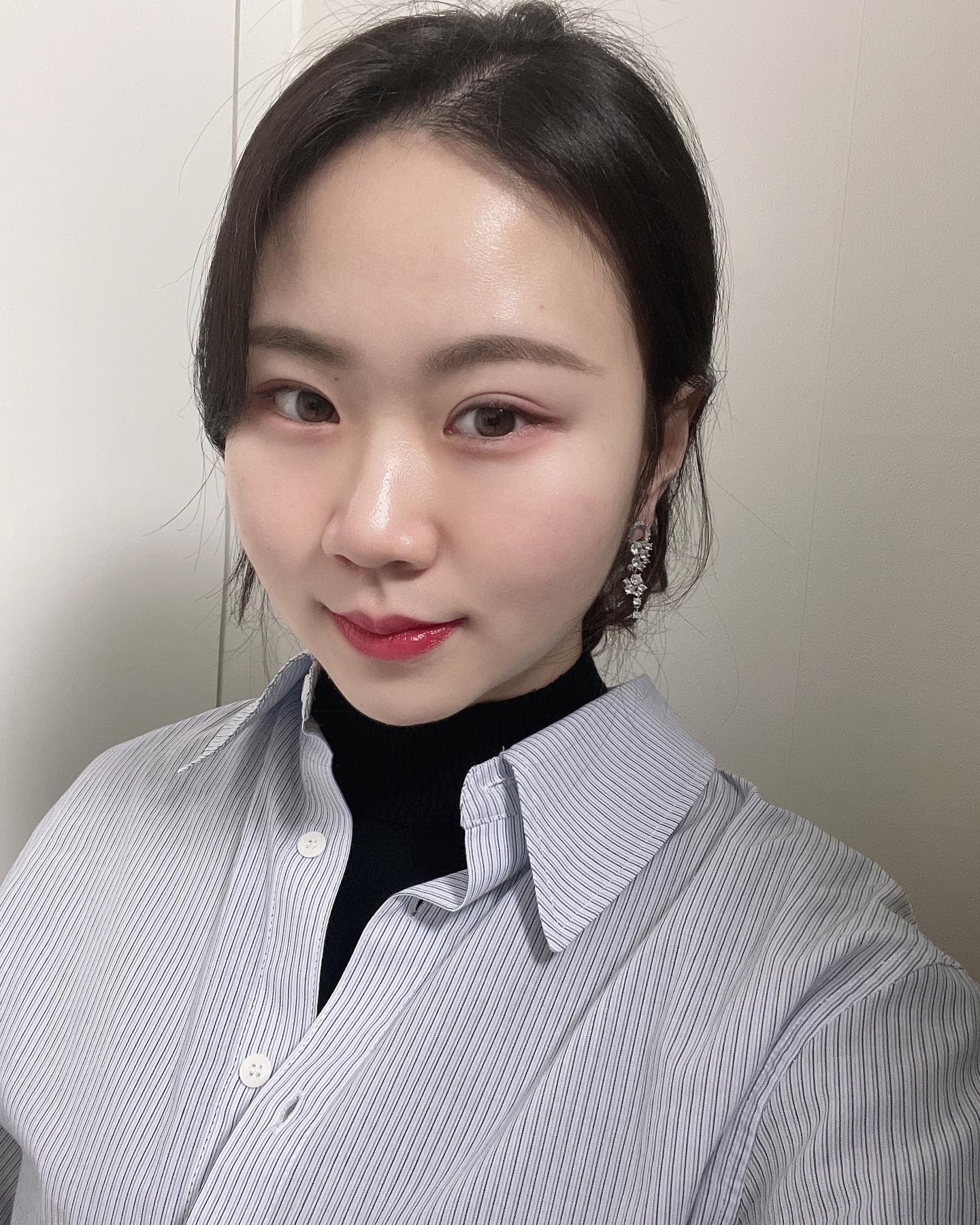 이뿌게 입구 총총총 연극보러가욤~~
갑자기추워진 날씨에 패딩은 소듕해❤️