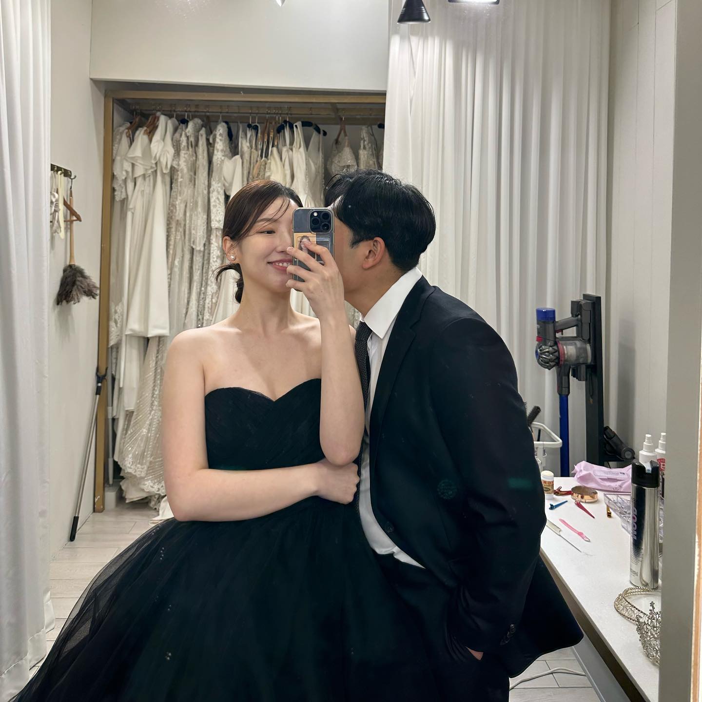 본식두 블랙으루 하까 ? 👰🏻‍♀️🤵🏻🖤 #결밍아웃