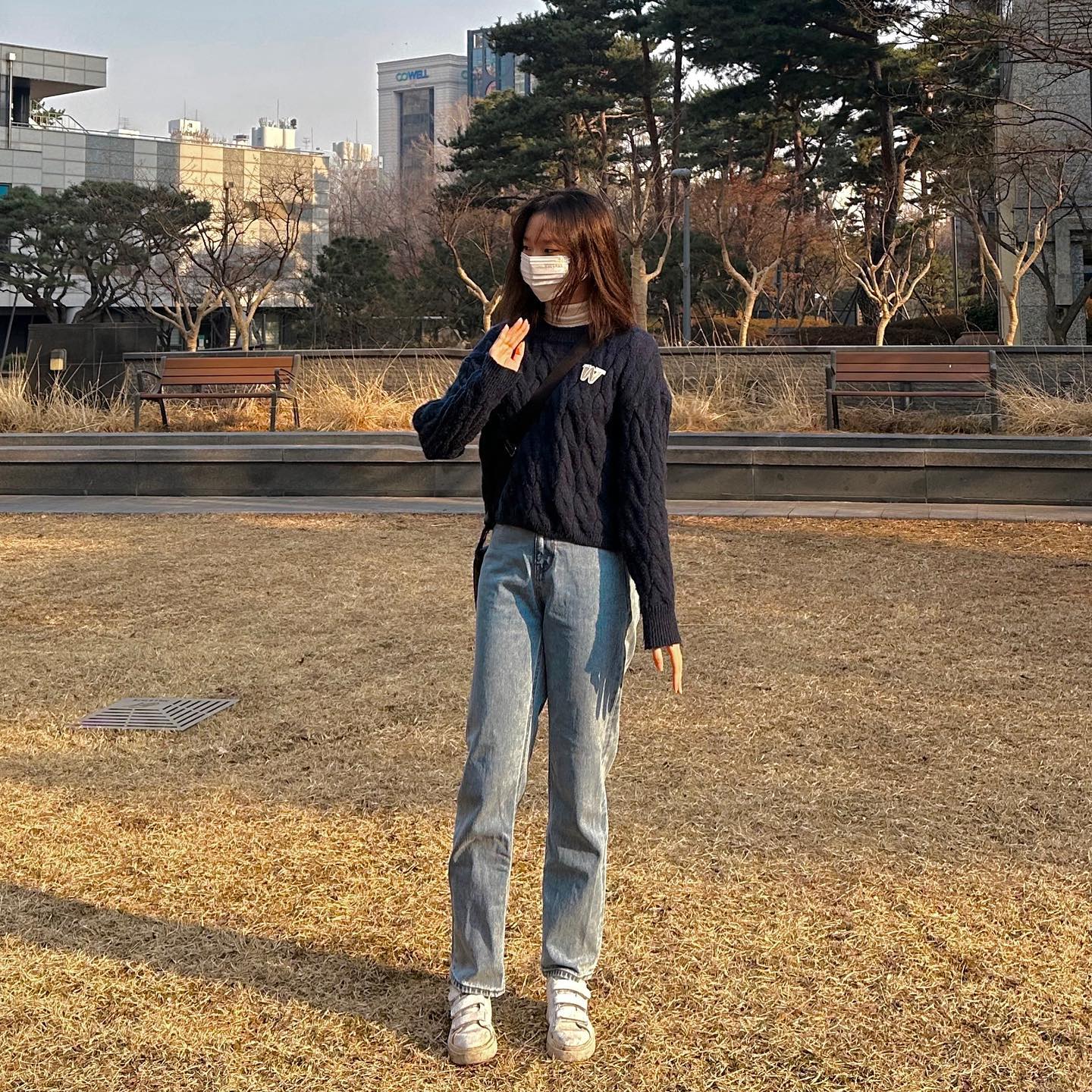 목깁스한 거 아닙니다.. 레이어드입니다😅