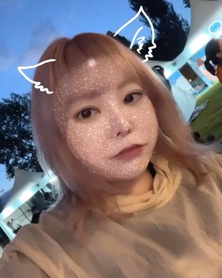 탈색 다시 할까,,