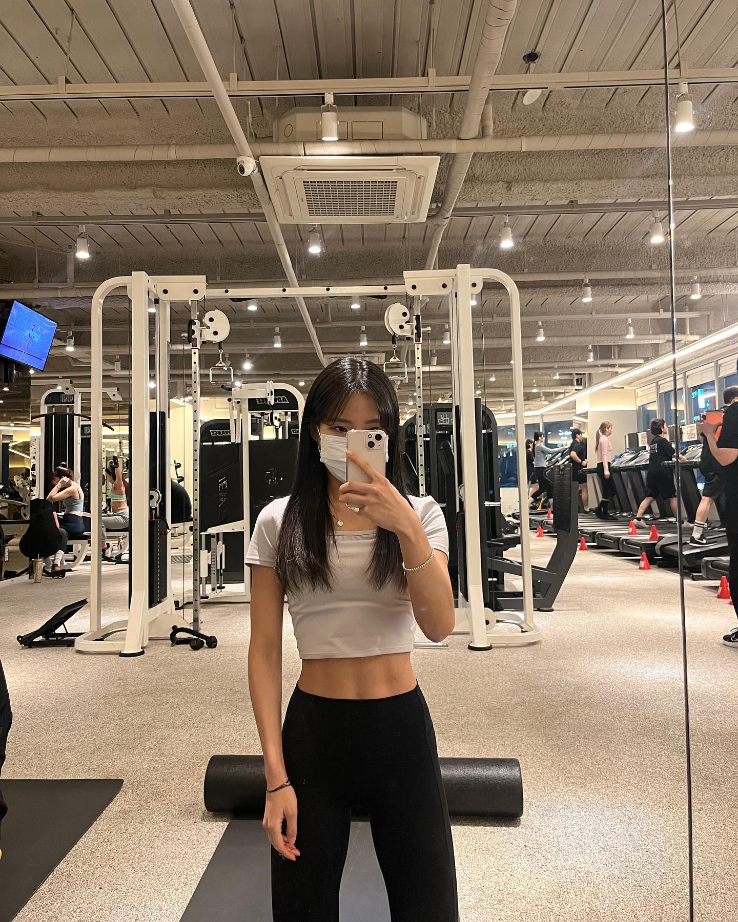 오예 낼 주말 ~~~ ٩( ᐛ )و
.
.
.
#바디프로필 #오운완 #ㅇㅇㅇ #여자피티 #운동맞팔 #바프준비