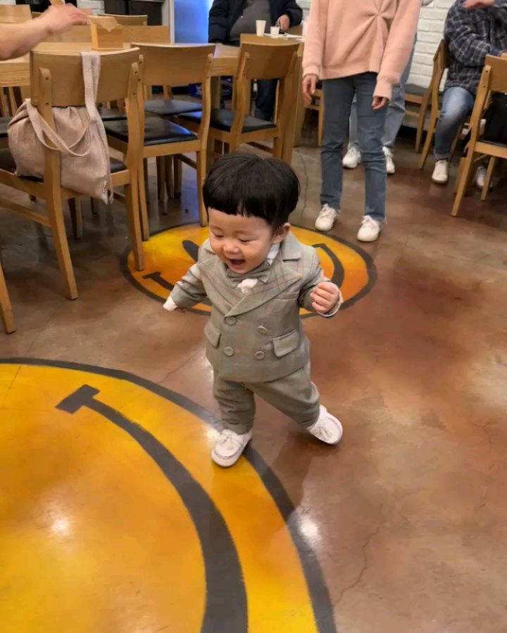 나도 이제 돌끝맘❤️

한살 성장할동안 고생 많았어 혁민
앞으로 더 행복하게해줄게

돌잔치를 너무 신나게 해버린탓인지
목역하자마자 실신 ㅋㅋㅋ🛁
.
.
.
#돌끝맘✌🏻️ #승리했다 
#첫생일 #축하해🎉 
#진짜생일에는 #케이쿠케이쿠