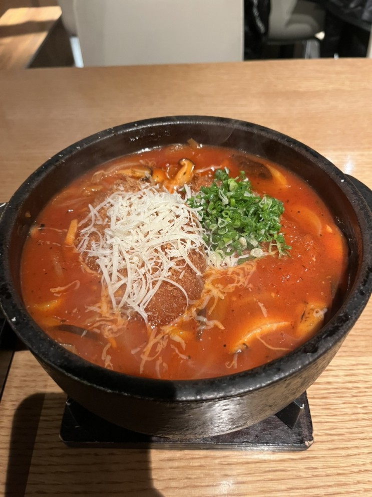 한남동 일식 분지로 사운즈 한남점 토마토 스파이시 카츠 나베 후기