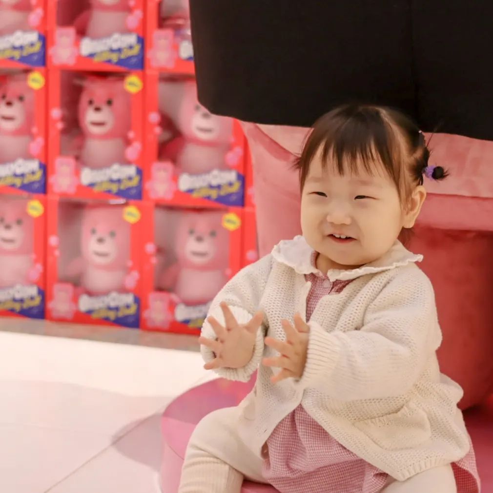 벨리곰🧸

저번 주말에 롯백에서
벨리곰 팝업스토어 행사가 있어서
다녀왔지요❤️

예쁘게 찍어주고 싶었지만
가만히 있지않아서
제대로 찍지도 못하고 퇴장..
이런 행사에는 두번다시 오지 않겠어를
다짐하며 나왔네요😒

#벨리곰