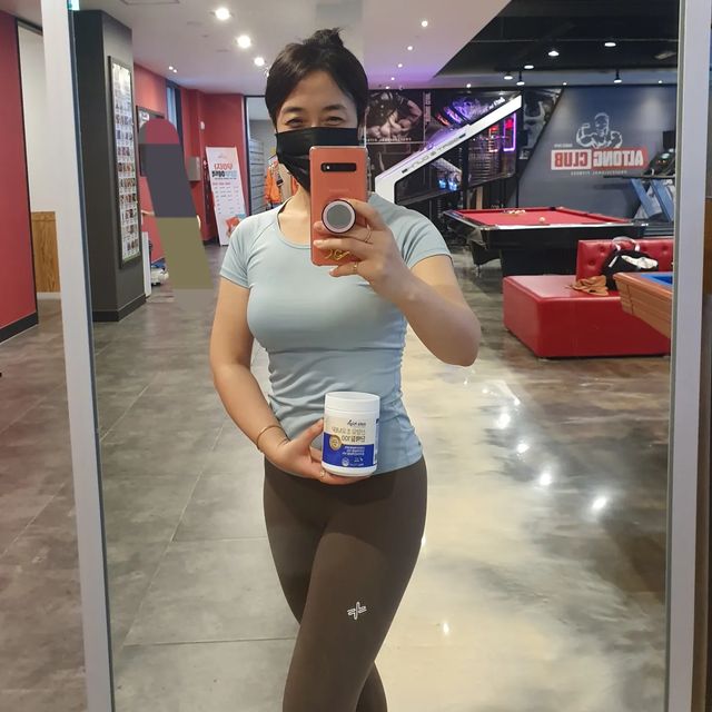 운동하는 🤩줄루🤩 on Instagram: "#오운완🏋️#협찬 

#오필완
#힙운동

비가 옵니다
봄비네요

몸은 무겁지만 간만에 푹 자고 나서 땀나게 운동했어요

오늘따라 #레그컬 자극 뽝 왔어요
자극점 드뎌 찾았네요😁😁😁

하루하루 하나하나 내것으로 만들어 가는 #웨이트운동 넘  사랑해요~^^♥️♥️♥️

인님들도 #단백질쉐이크 다 드시죠?
오늘은 그중 으뜸으로 좋은 제품 들고 왔어요~~~^^

ㅡㅡㅡㅡㅡㅡㅡㅡㅡㅡㅡㅡㅡㅡㅡㅡㅡㅡ
<제품소개>
#이츠하이#산양유초유MBP단백질100

아기들 분유중 #산양유 비싼거 아시죠?
그중 #초유 는 더 좋구요
이츠하이 산양유단백질! 고함량산양유 단백질! 

이 제품의 KEY POINT는
➡️ 고함량의 면역글로불린G
➡️ 최적의 황금비율인 
산양유단백8: 초유단백1: 분리우유단백1
➡️ 합성첨가물 ZERO
➡️ HACCP 인증 생산시설
➡️ 유당불내증 걱정 NO
➡️ 고함량 산양유,고소한맛,네덜란드산 산양유

어제 오늘 물에 타서 먹었는데 분유처럼 뽀얀색이에요..단맛  전혀없는 건강한 맛이에요
내 몸 여기저기 쏙쏙 흡수되렴~~~♡
부모님 선물로도 제격인거 같아요

구매링크 
https://smartstore.naver.com/eatshigh/products/7019249827

🎈흐린날이지만 낼은 꽃들이 더 활짝 필거에요~ 인님들도 힘내는 하루 되셔요🎈
.
.
.
.
.
.
#광고#제품협찬#산양유단백질분말#산양유단백질추천#산양유단백질분말추천#산양유단백질효능#산양유단백질파우더#산양유단백질후기#단백질#보충제"