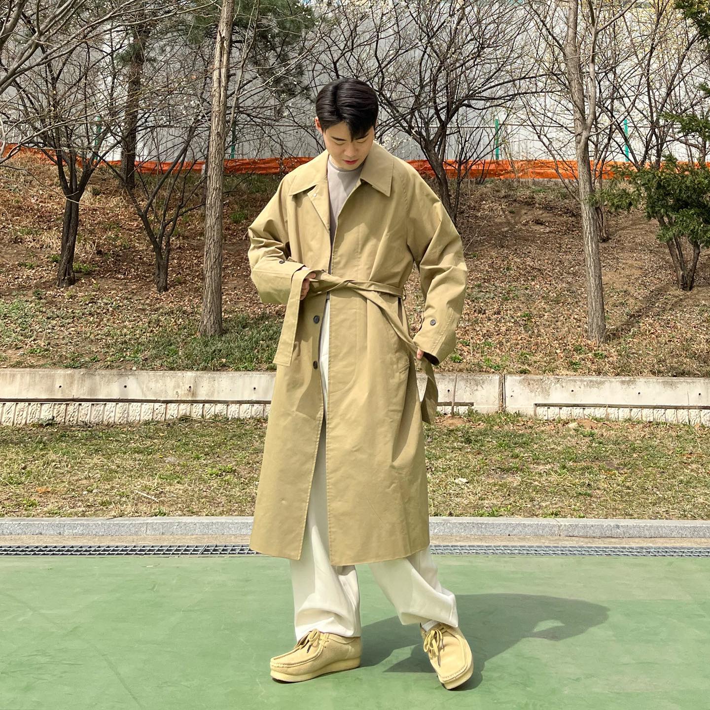 #벚꽃룩 #트렌치코트

다들 꽃구경 가시나요🌸

예쁘게 입고 사진 백만장 찍을 예정📸

🧥- afterglow_apm 
👖- mmgl_official 
👞- clarksoriginals 

#트렌치코트코디 #트렌치코트추천 #크림슬랙스 #화이트슬랙스 #아이보리슬랙스 #클락스 #클락스왈라비 #왈라비 #남자데이트룩 #데이트룩코디 #데이트룩코디 #데이트룩추천