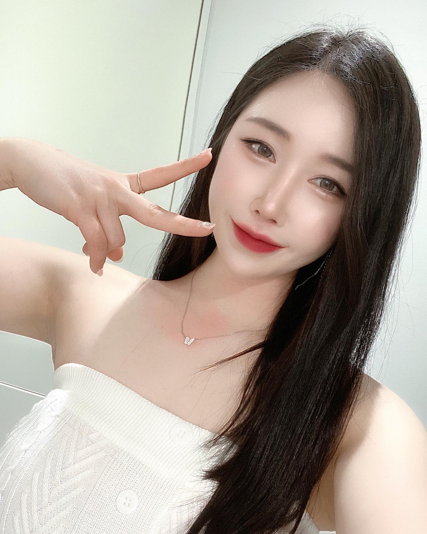 이젠 최근 사진 올려야지👀

#셀카그램 #셀피📷