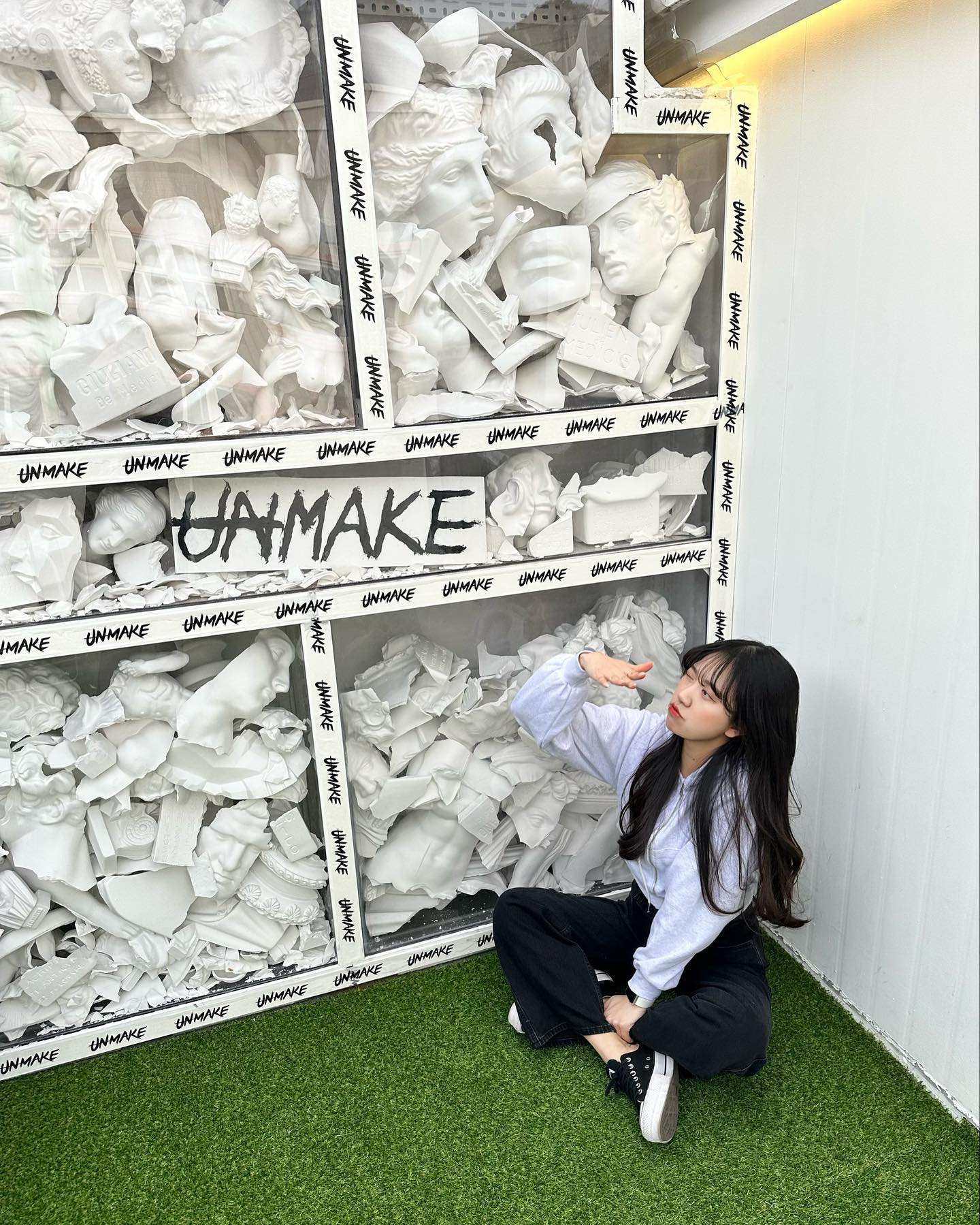 UNMAKE,