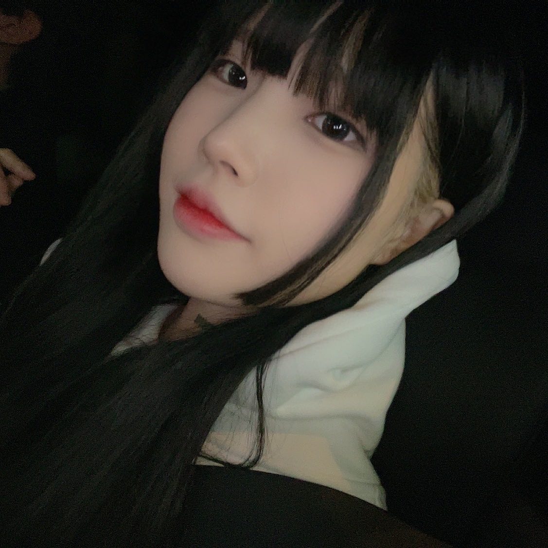 이 나이에 벌써 …

여러뷴 허리조심하뎨요 😢

너무너무 아파여…너무너무 불편해요😭