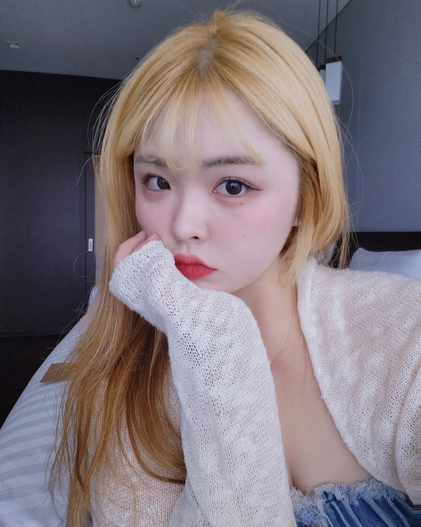 이제 탈색 금즤
#강릉 #스카이베이 #호캉스 #일상