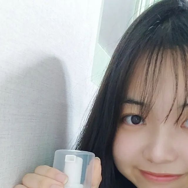 🐹에비츄🐹 on Instagram: "#협찬 #광고 @jkaura.official [빛나] 온리뮤 팜므파탈 여성청결제를 사용해 보았어요!! Y존은 예민하고 약한 부위기 때문에 관리를 잘해줘야 하는 부위잖아요~ Y존케어에