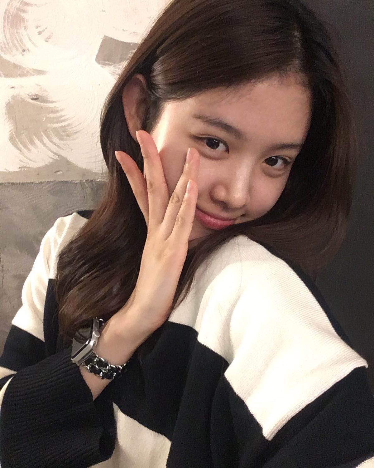 금요일 좋다🤍🖤