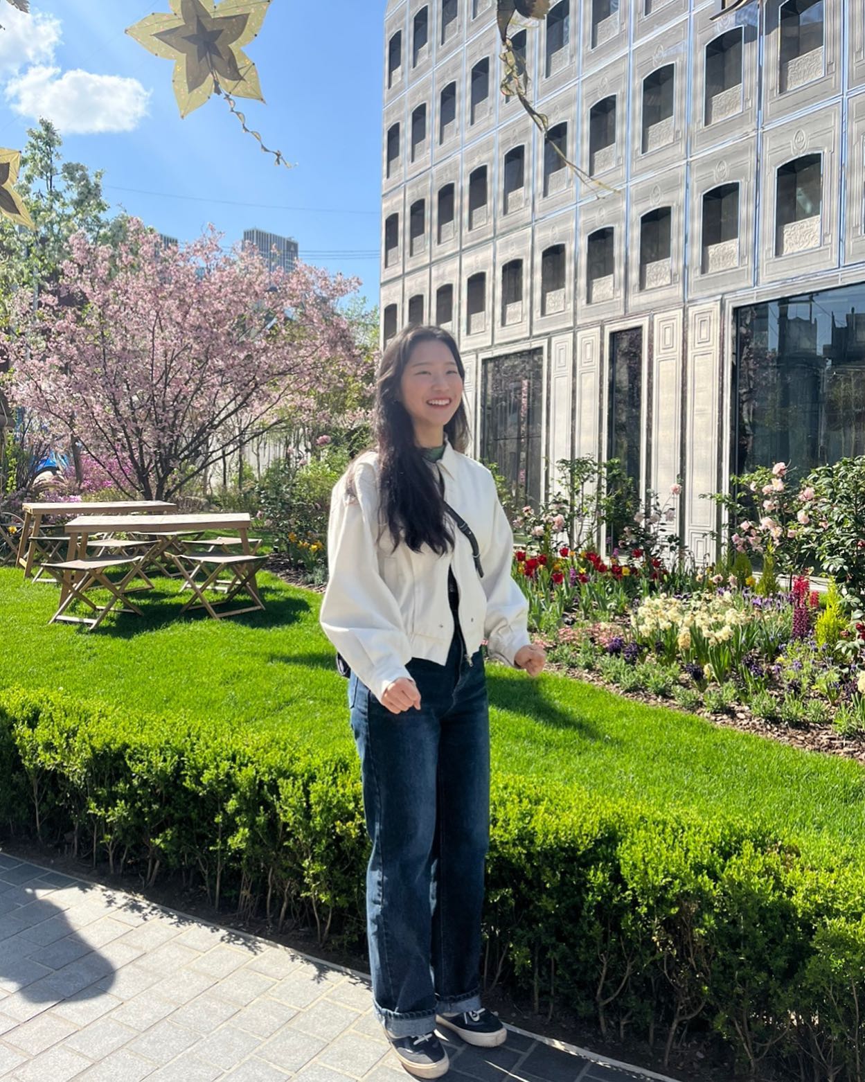어쩔 줄 모르는 손🫢