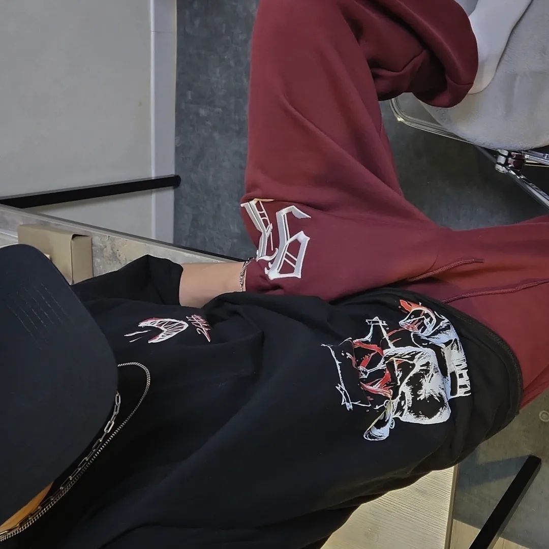 "NEW JOGGER PANTS"

- top x artist_wear
- bottom x 1993studio_official
- jewely x september5.official 
- jewely x blessedbullet

buy x musinsa_standard
Sound - SMF