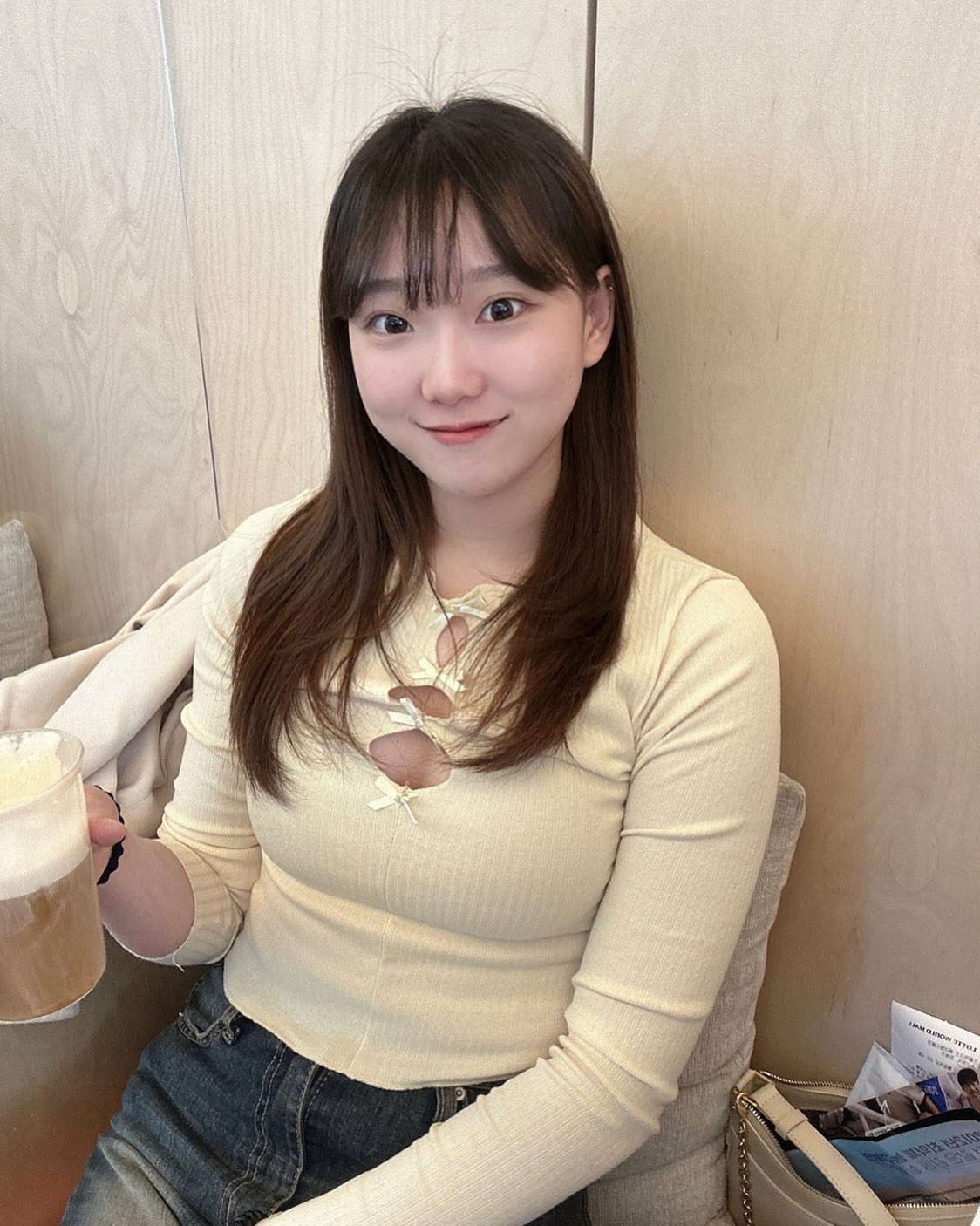 🐣💛🐣
.
.
옷 살땐,,혜린손에게,,,물어보기,,,✍🏻