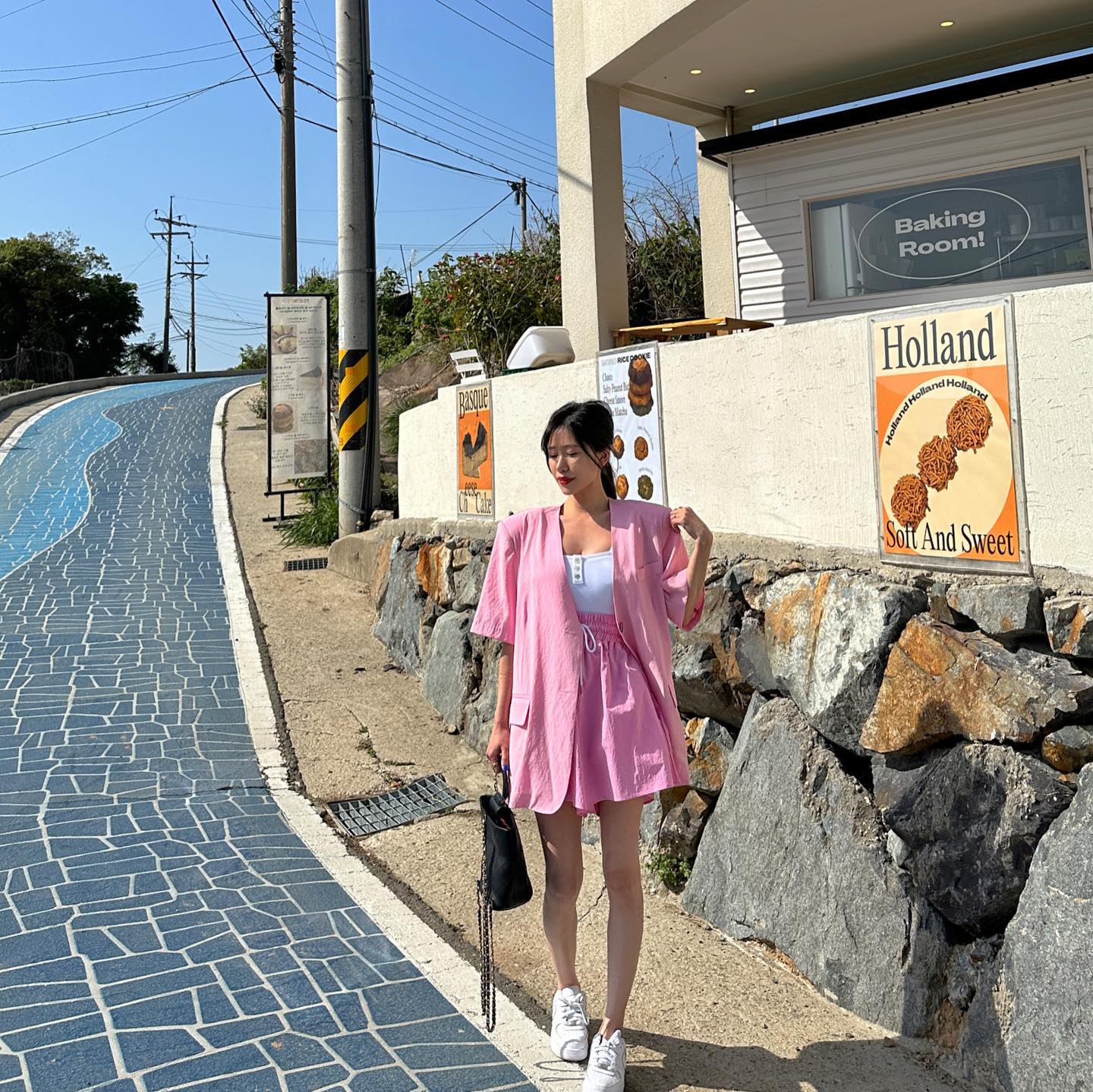 자꼬 이번엔 예쁘게 해보래 🙃
케엥에에에에속 이쁜척 한거야^_^
#다음생에찍어줘 ….. ㅋㅋㅋㅋ🥹
