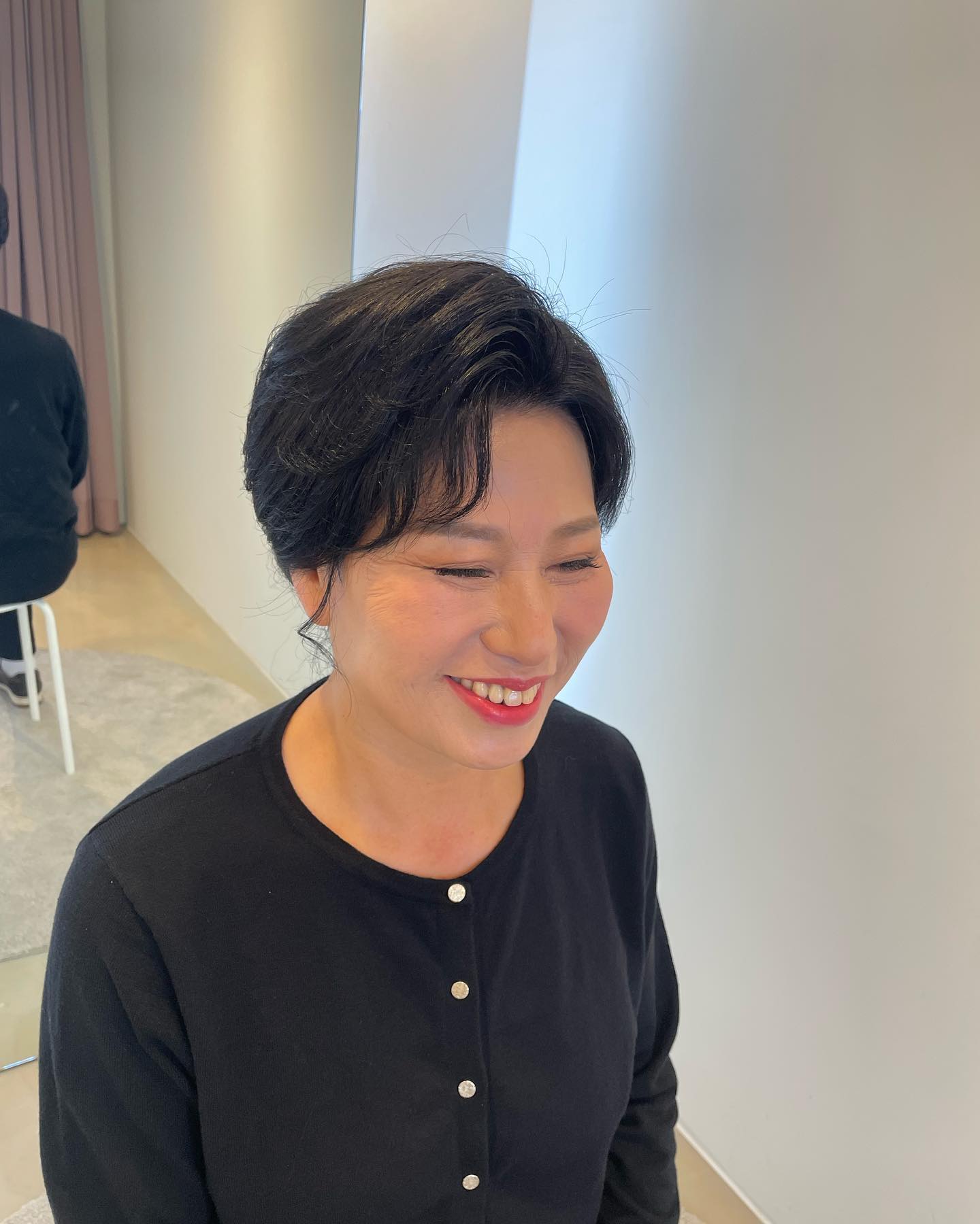 hair&makeup ynjmakeup 

:::상담 및 예약안내
💌디엠문의
 ynjmakeup 

▫️각종행사메이크업&헤어스타일링
▫️공연분장,연극분장,무용분장
▫️한복,드레스대여
▫️반영구메이크업
▫️1:1맞춤 메이크업수강
▫️메이크업국가자격증 수강

#거제메이크업#거제반영구#거제업스타일전문#거제데일리메이크업#통영메이크업
