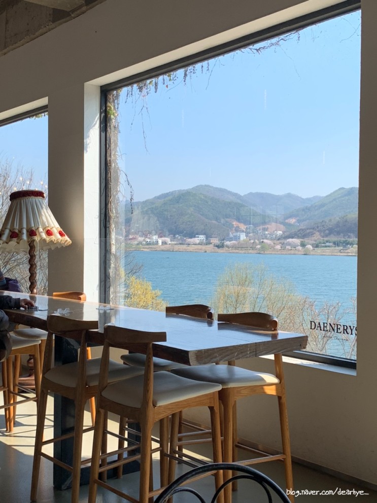 서울근교 드라이브 코스 남양주 카페 북한강 뷰맛집 대너리스 후기