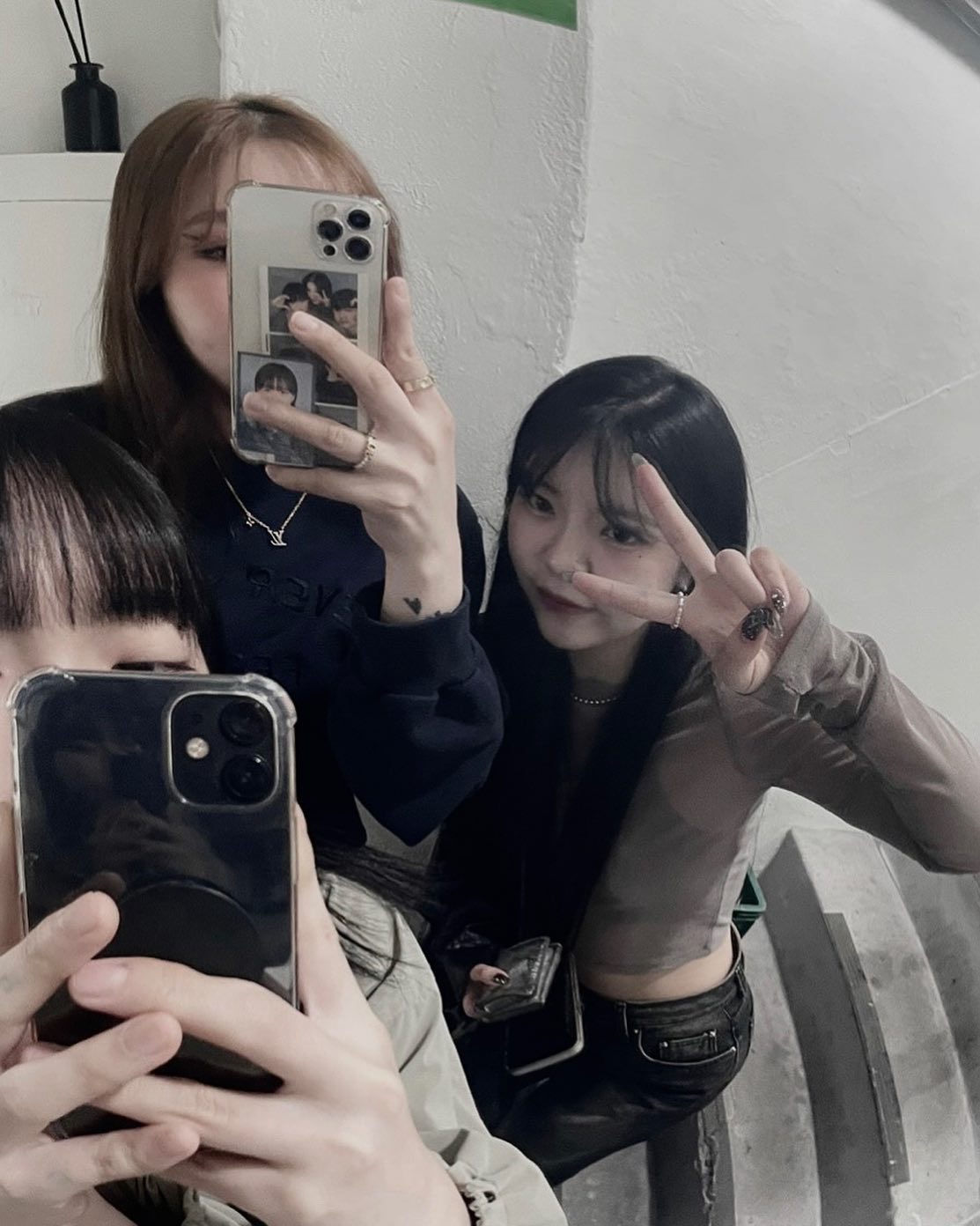 쁘 ㅇ ㅣ v