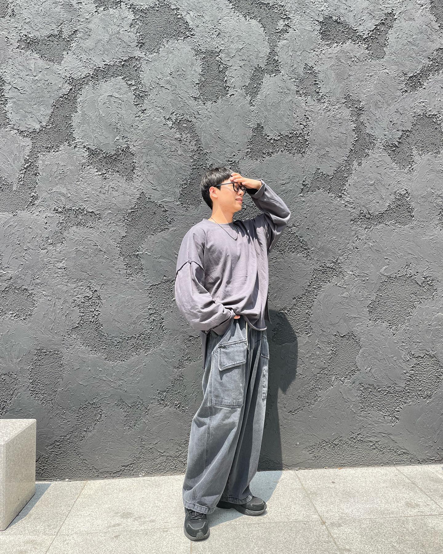 포즈 잡기에는 햇빛이 너무 강했다 🫡