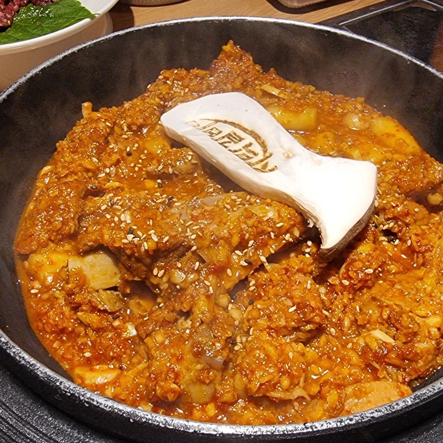올 만에 찾은 자박갈비 맛나구나^^
땀흘려가면서 먹는중..ㅎㅎ

#침산동맛집 
#대구맛집 
#자박갈비