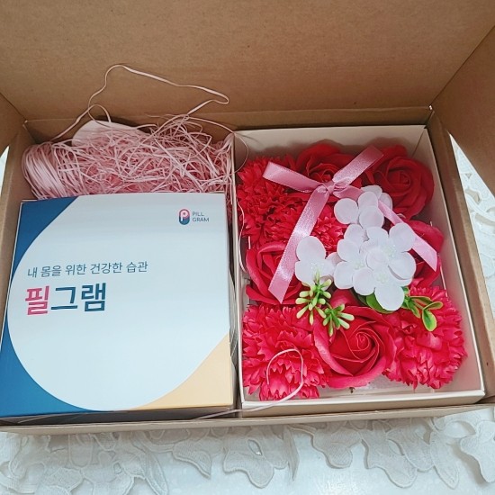 부모님의 건강을 챙기는게 진정한 효도. 맞춤영양제로 어버이날선물 준비했어요.