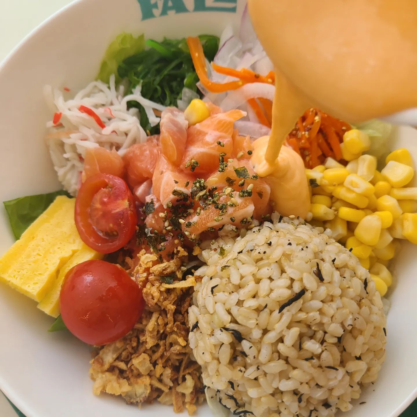 연어퐁당 넘 맛나고 상콤!
분당에서 맛난 점심 먹고 놀즈아~~^♡^

#폴인포케 #포케샐러드 #샐러드맛집 #서현맛집 #분당맛집#하와이안포케 #포케맛집 #포케레시피
