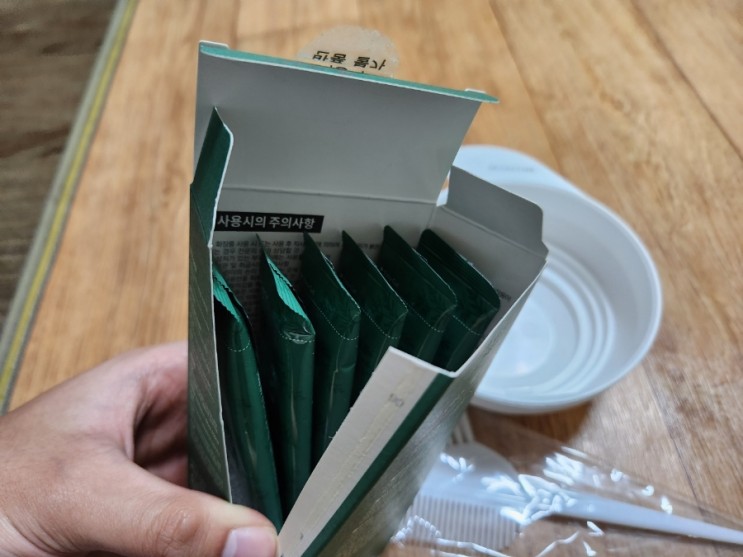 엄마 새치 염색으로 저자극염색약인 베네자임 사용해보았어요요