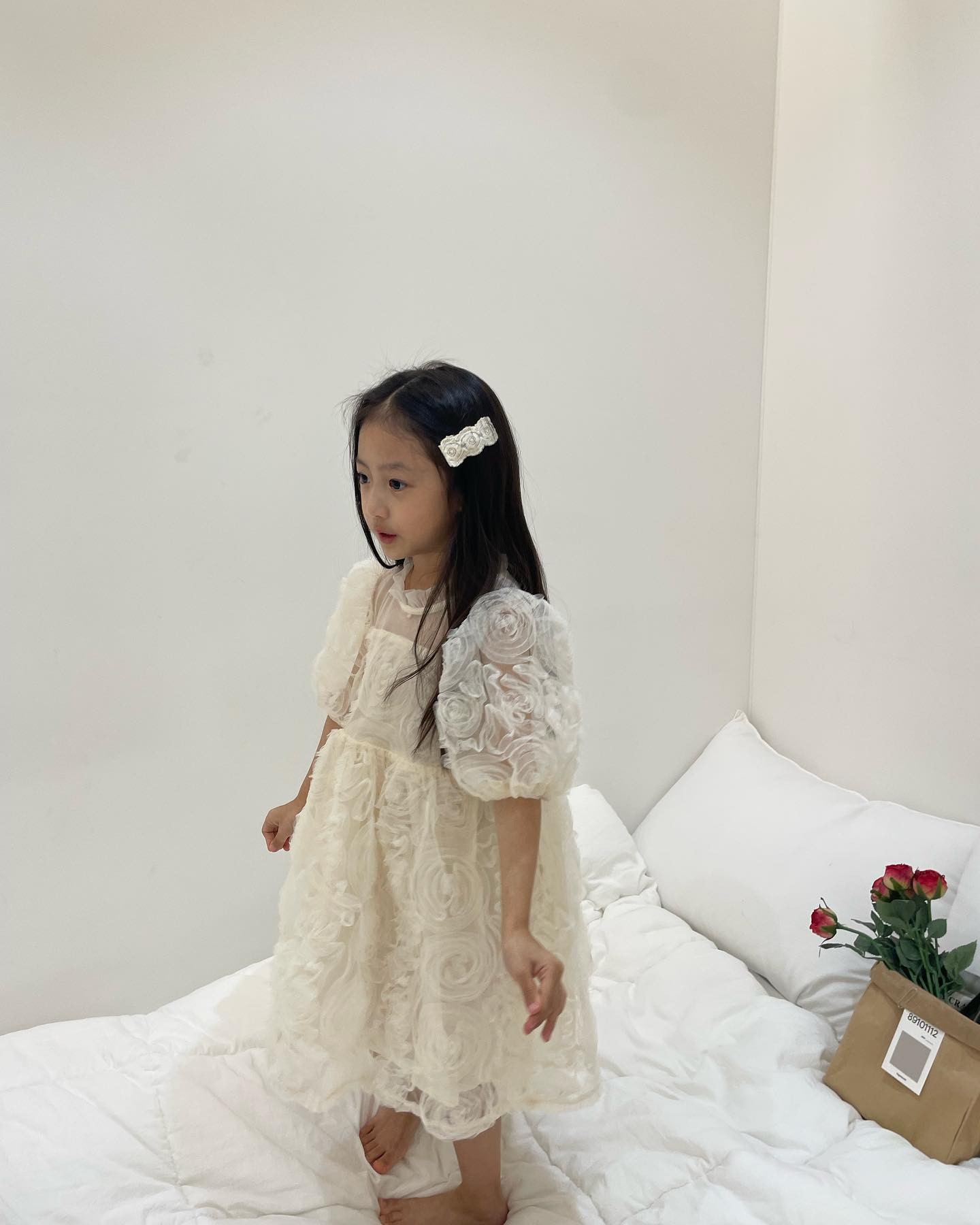 로즐리 드레스🤍

진짜 인형같은 
이 분위기 어쩔꺼냐구요!💓

올 여름 드레스 원픽은 로즐리🕊️💓