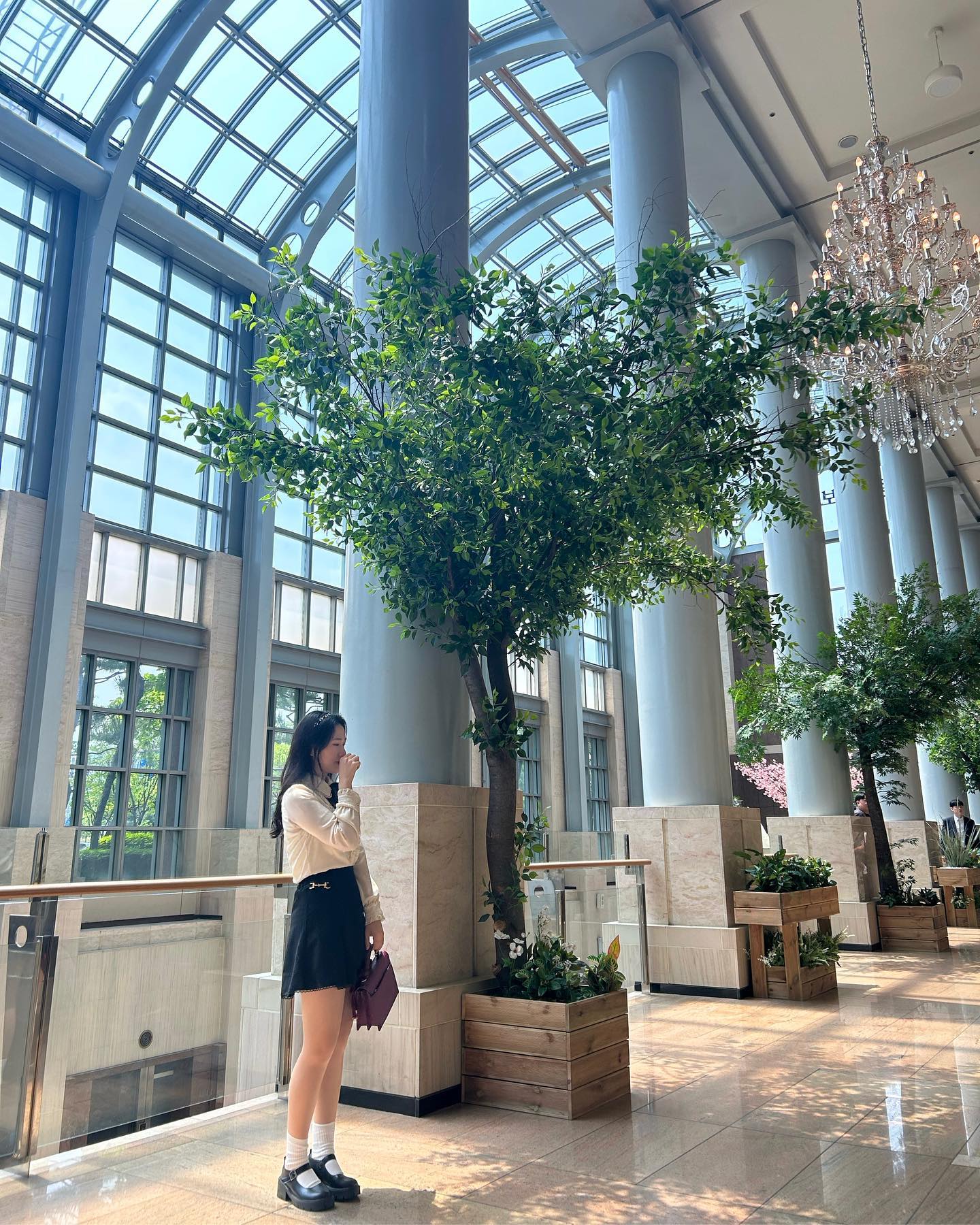 오랜만에 피드❤️ 예쁜 옷을 입으니까 기분이 좋아