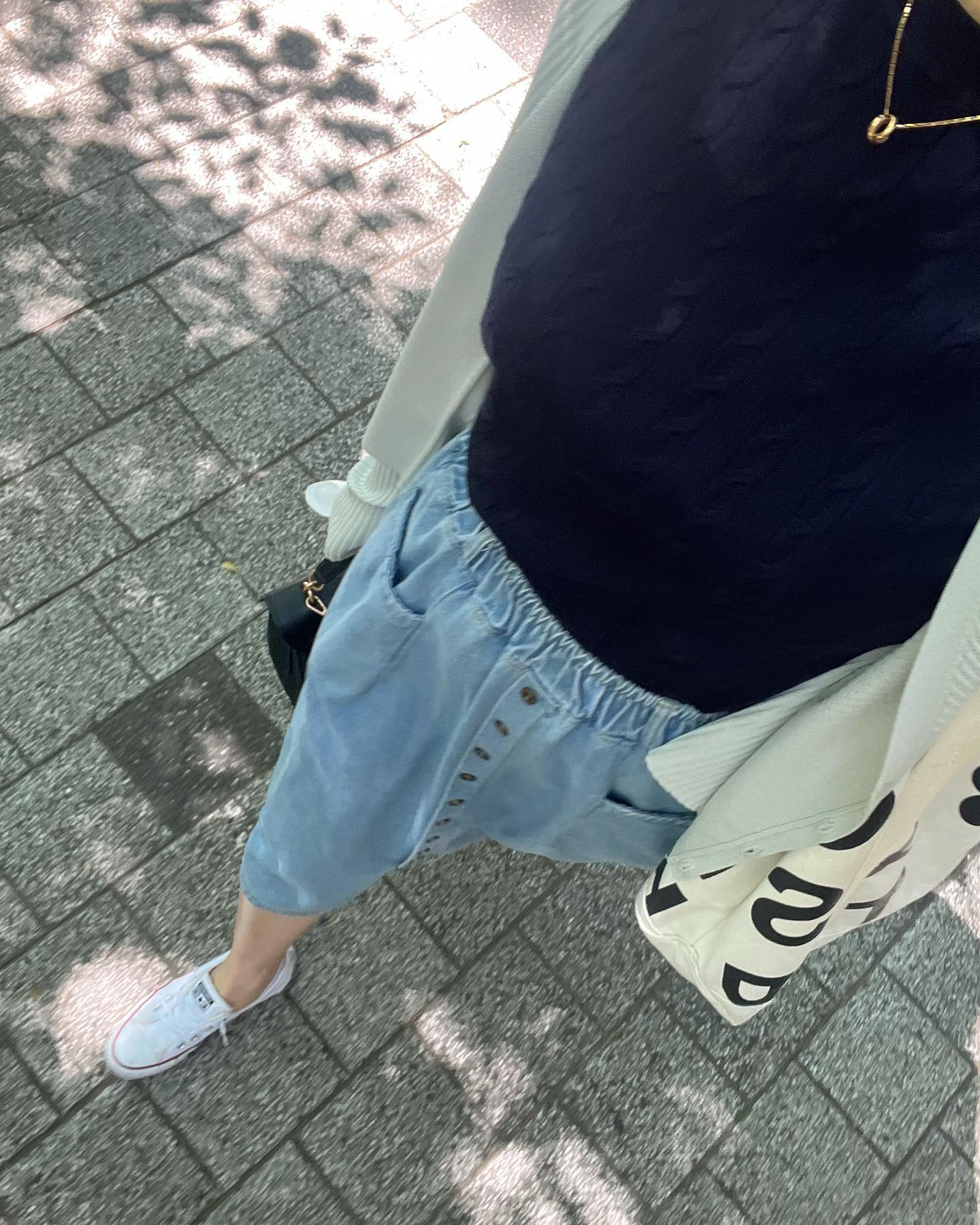 .
5일을 어찌 버텼는데 내일이 또 월요일이라니요,,🥲 

그래도 날씨가 좋으니 방구석에 있을순 없지!!!