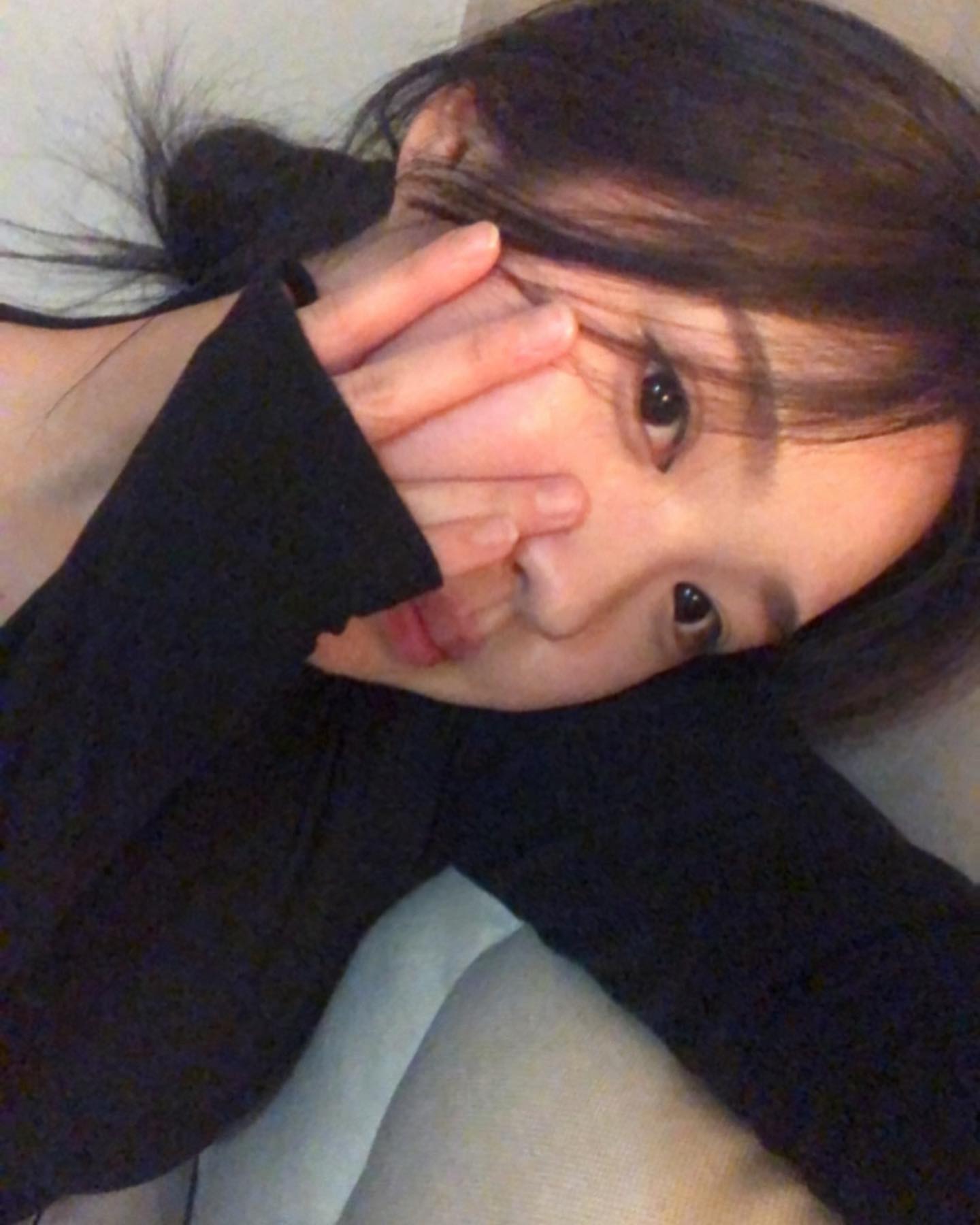 오랜만에 올리기
.
.
.
#셀카 #셀피 #서울 #일상 #데일리 #빈티지 #미니멀룩 #21살 #03 #오오티디 #맞팔 #좋반 #いいねした人全員ファローする #いいね返し #いいね返します #follow4like #fff #black #likeforlikes #ootd #vintage #koreangirl #vintagestyle #daily #y2k