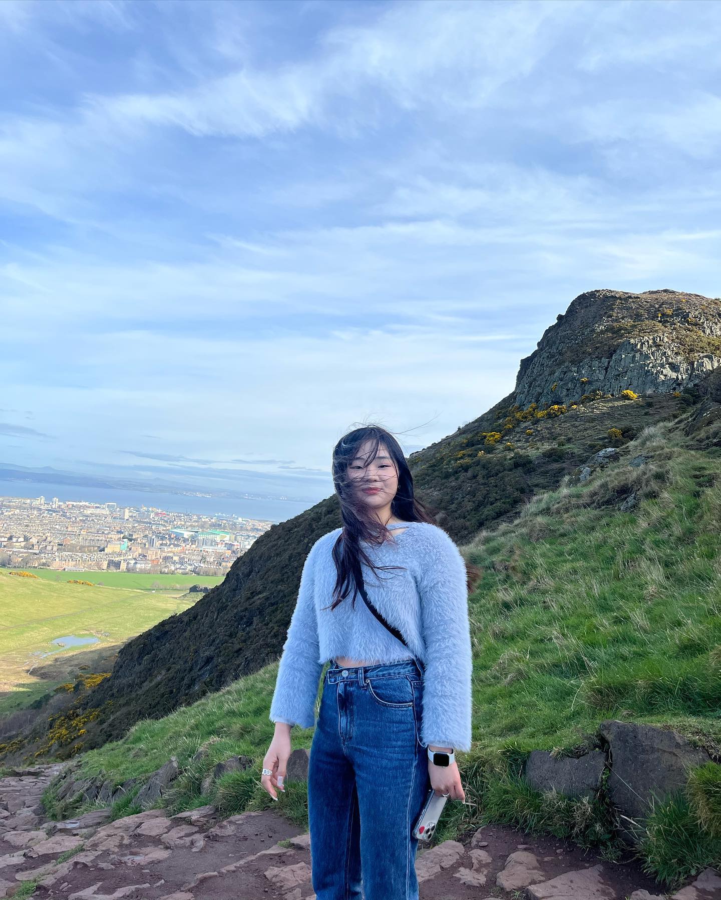 시간순 피드 다 모르겠고 맘에 드니까,,ㅋㅋㅋ
원래 내 피드란 이런거임,, 마구잽이
.
.
.
#🏴󠁧󠁢󠁳󠁣󠁴󠁿 #scotland #edinburgh #hollyroodpark #travel