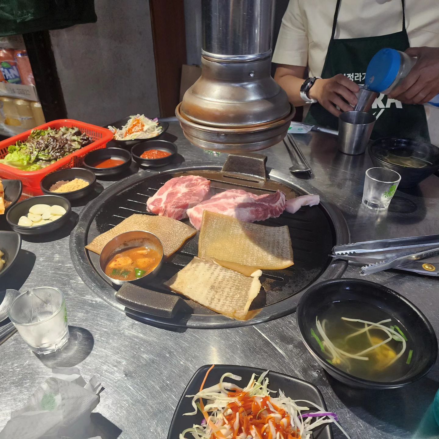 놀면뭐하니 당근이세요? 첫집으로 나왔던
#마라돈왕주먹고기 #용산고기집 #신용산고기집 #용산맛집
서비스도 많고 소주 좋아하시면 맛나게 드실 수 있는 곳 ㅊㅊ
※사장님 메뉴 가성비 끝내줌 꼭 시키세요