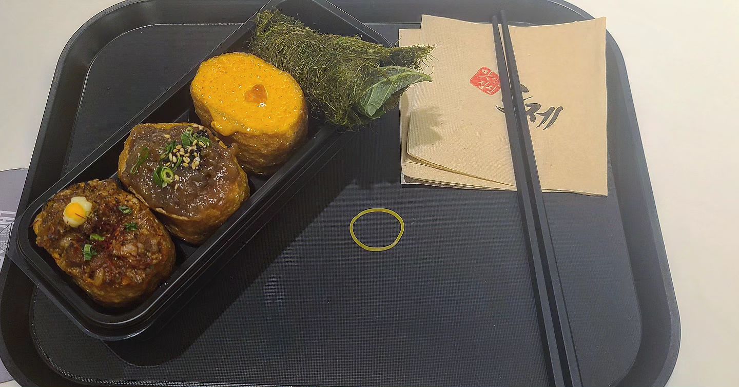 #잠실 #롯데백화점 #잠실역맛집 #유부초밥 #종류다양 #매콤소불고기 #망태 #명란 #명란유부초밥 #새우 #새우장 #새우유부초밥 #양많음 #식사 #먹스타 #먹음직