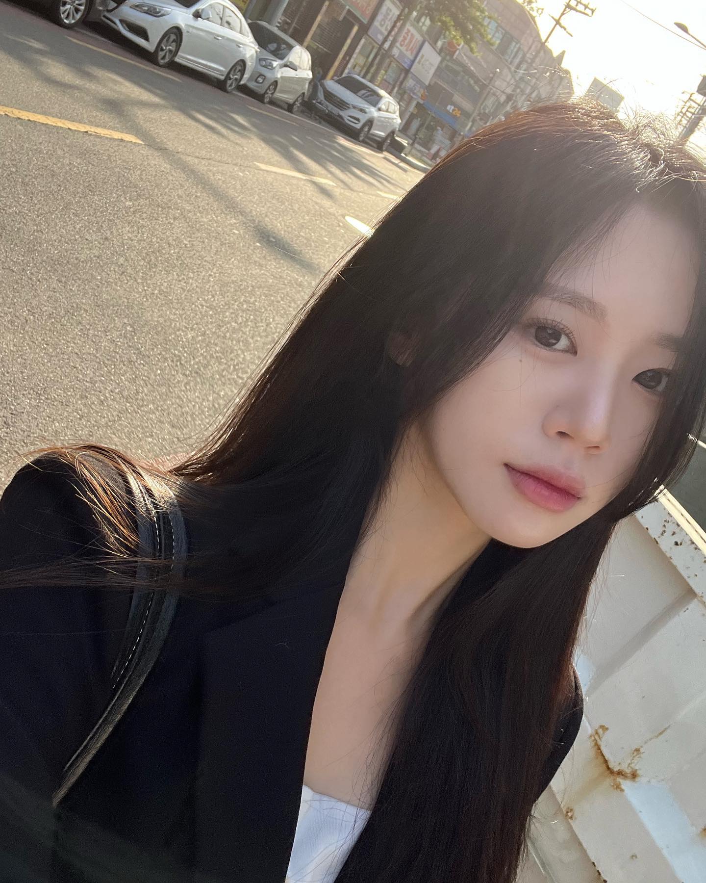 꽃 같대서 -~~😶

#selfie #오늘 #today #셀피 #출근