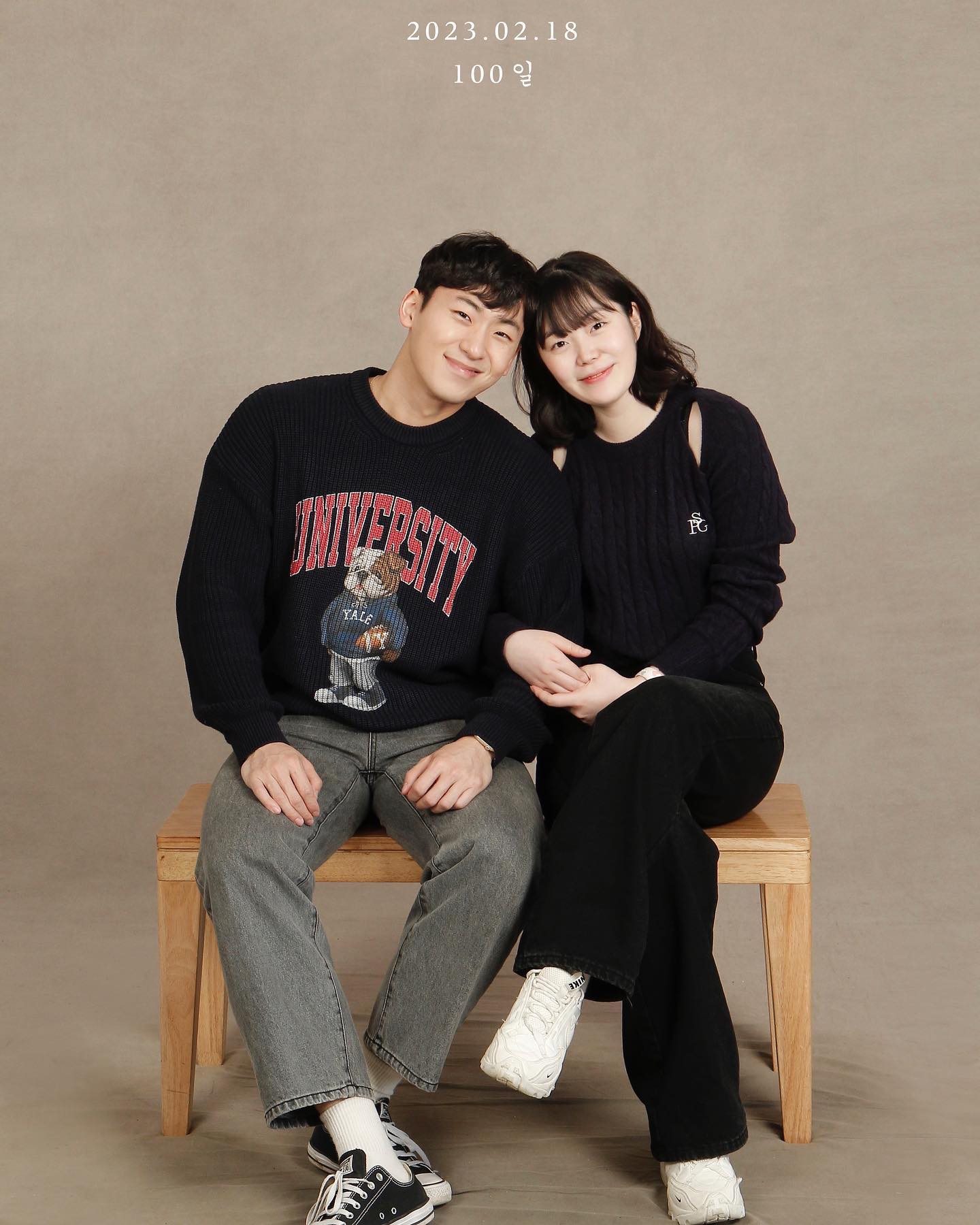  “#광고 ✨프지마 2주 사용 후기✨ 알바를 쉬었다가 다시 시작하면서 손목을 너무 많이 써서 다시 아파지기 시작했는데 키네시오로는 한계가 있고 운동할 때도 좋을 거 같아서 보호대를 사려고 했는데 마침 선정이 돼 제공을 받아 쓰는 2주 실사용기…”