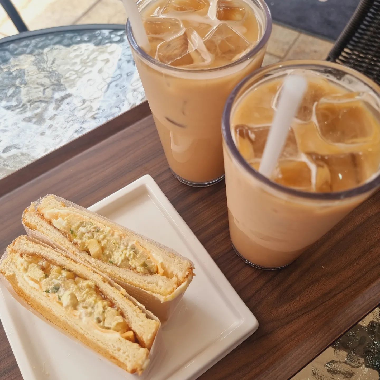 #협찬

불광천 걷고 가볼만한 카페
#플러스82은평점

구수한 누룽지 맛의 원두로 만든
누룽지 연유라떼가 일품!
당충전 할거라면 플팔이라떼도 강추!
아삭아삭 사과가 송송 들어간 플팔이 샌드위치는 꼭 먹어볼만한 시그니처!

#응암동카페 #응암동맛집
#응암역맛집 #응암역카페
​