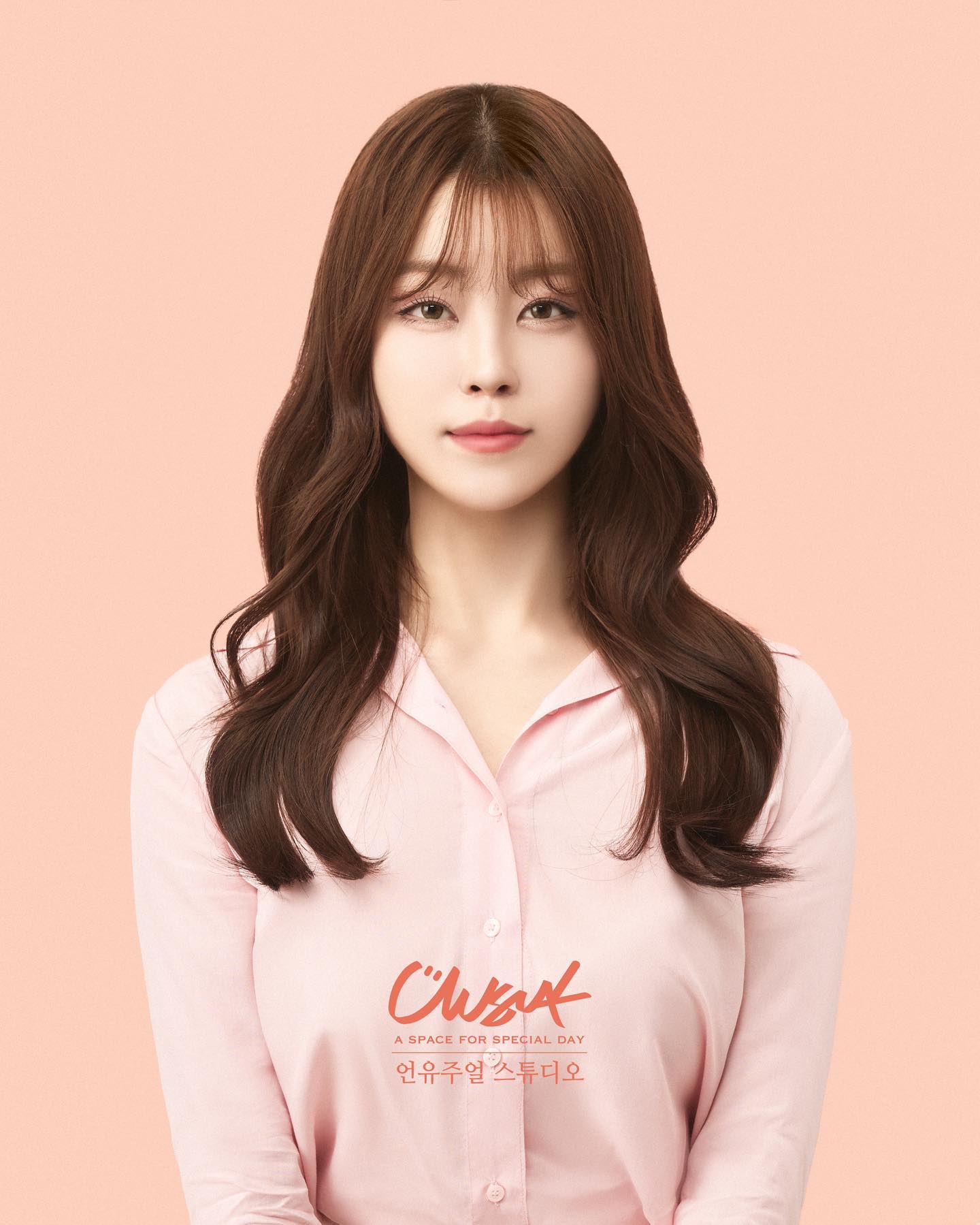 기여운내증명사쥔 핑쿠핑키
주민등록증사진 드뎌바꾼당🌝
언유주얼스튜디오와 
메이크업장그리고네일의 콜라보 ㅎ