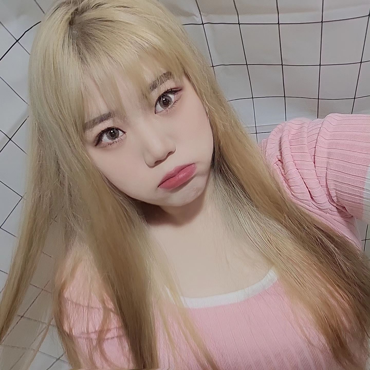 악 날씨가 타들어 갈 것 같아용
불금인만큼 적당히 마시고 들어가는걸루 🔥💛