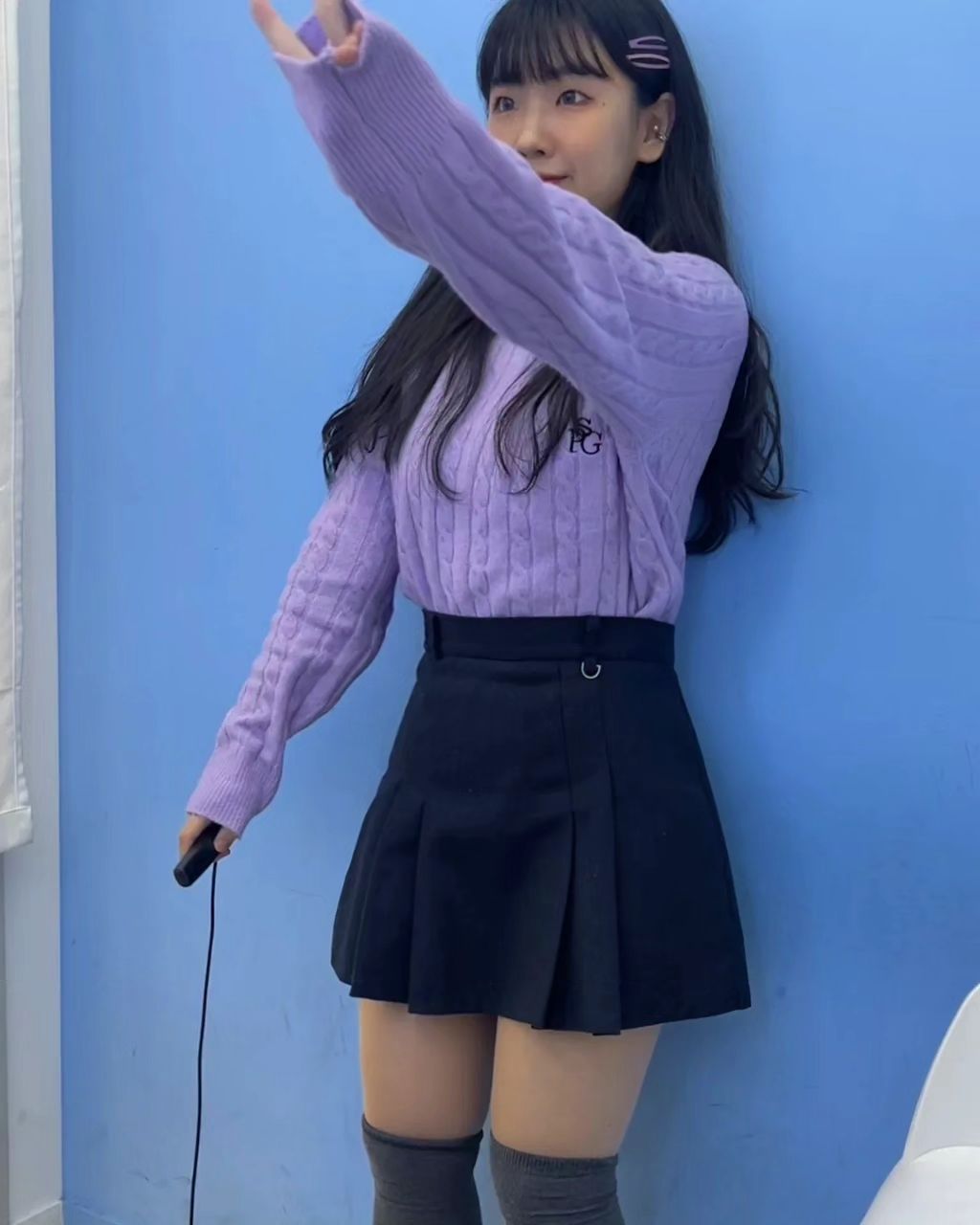 오늘은 겨울을 그리워하며 적금샷을 꺼내봄미다...🫶💜

사랑스런 연보라지만 어깨트임으로 섹슈ㅣ포인트가있눈 니트.... 막상입으면 머리로 가리느라 바쁨ㅋㅋㅋㅋㅋㅋㅋㅋㅋㅋㅋ 그래서 중간에 살짝 보이게 섹쉬컷도 넣었습니다 ㅎㅎㅎㅎ 어때여 ㅎ ? 😘

하....그리고 혹시 멕시코 요리 조아하시나요? 저 진짜 환장하고 먹어요... 저 눈빛 보이죠.....후후 🐷🐽🌮ㅋㅋㅋ#갓잇 이라는 곳인데 워낙 유명한 곳이라 다들 아실것 같아요❣❣ (또 멕시코 맛집 아시는분 알려쥬세요...🙏)

그리고 송리단길 최애카페 #마운틴누크 갔다왔는데요... 예쁘기도 예쁜데 넓기까지하고 브런치류도 팔아서 배고플때가도 채고..👍 저녁되면 갑자기 바 처럼 불이 뻘겋게돼요 ㅋㅋㅋㅋㅋㅋㅋㅋㅋㅋㅋ 당황 ㅎ ㅋㅋㅋ 요기는 낮이 더이쁜거같아요..🤭