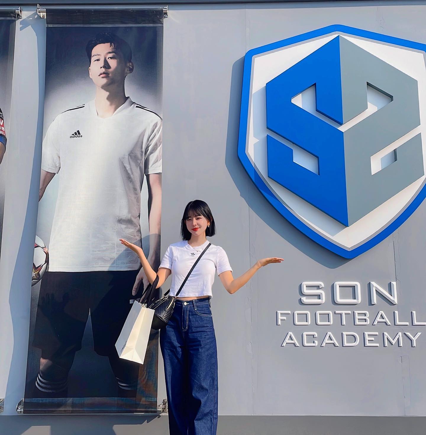 ⠀⠀⠀⠀⠀⠀⠀⠀⠀⠀⠀⠀⠀⠀⠀⠀
son💙
⠀⠀⠀⠀⠀⠀⠀⠀⠀⠀⠀⠀⠀⠀⠀⠀
⠀⠀⠀⠀⠀⠀⠀⠀⠀⠀⠀⠀⠀⠀⠀⠀
#손흥민 #손흥민카페 #인필드 #football #손흥민체육공원